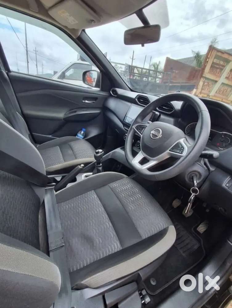 Nissan Magnite 1.0 Xv 2025