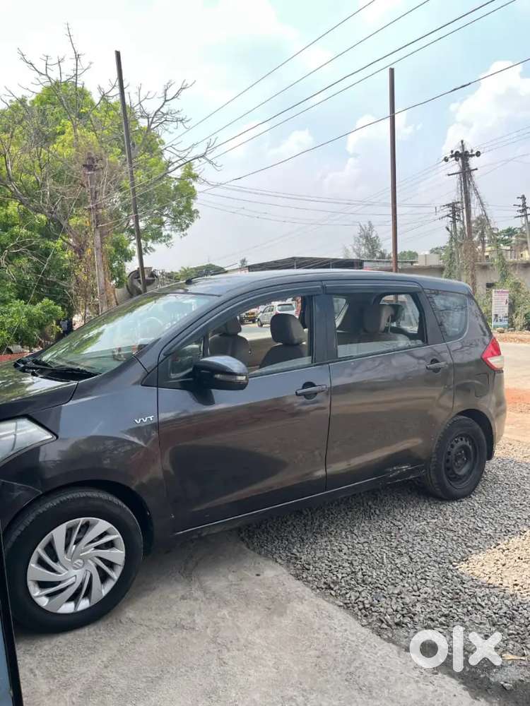 Maruti Suzuki Ertiga 2012 Zxi Top Model