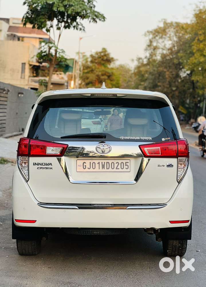 Toyota Innova Crysta