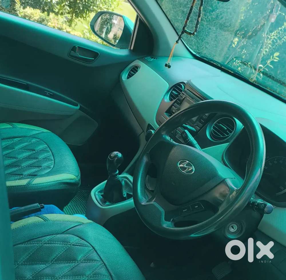 Hyundai Grand I10 2015 Petrol Variant