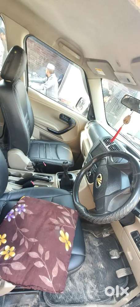 Mahindra Tuv 300 2017 Diesel 100000 Km Driven