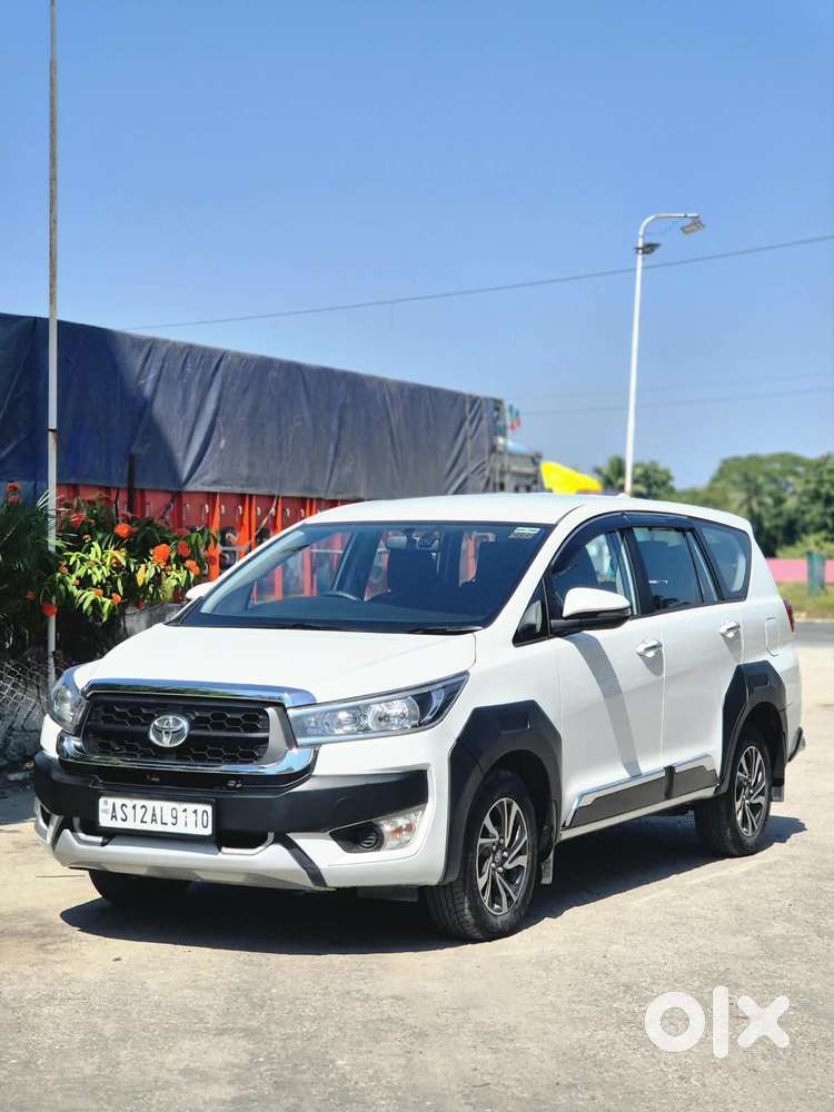 Toyota Innova Crysta 2.4g( Gx+ Mt), 2025, Diesel