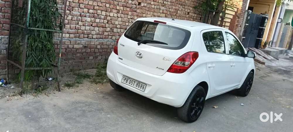I 20 Asta Diesal For Sale