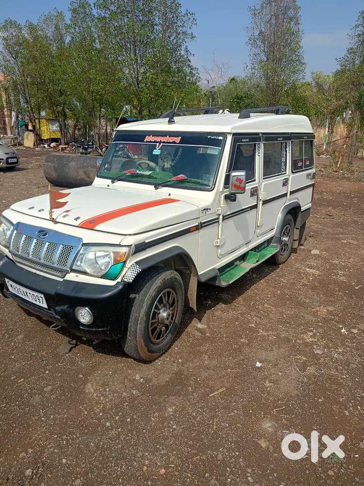 Bolero Plus 9 Seater