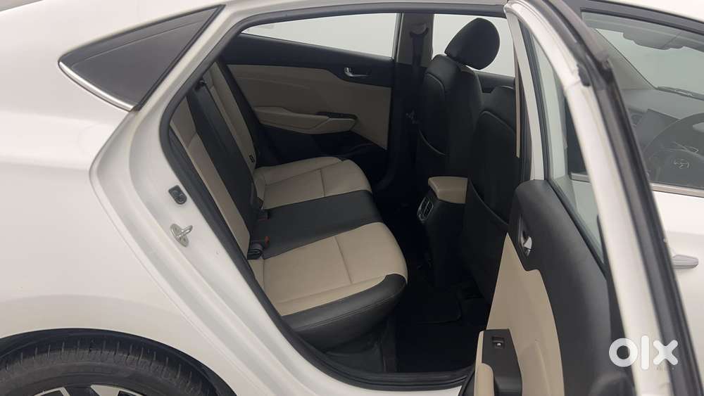 Hyundai Verna 1.5 Sx (o) Vtvt Ivt, 2022, Petrol