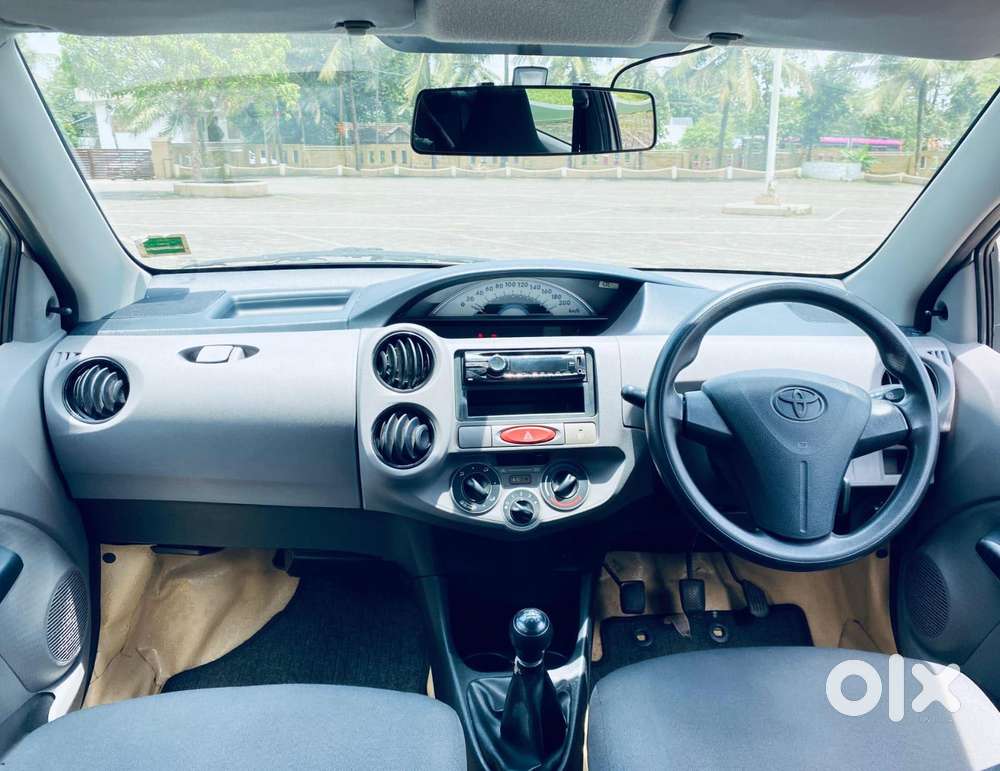 Toyota Etios 2010-2012 G, 2011, Petrol