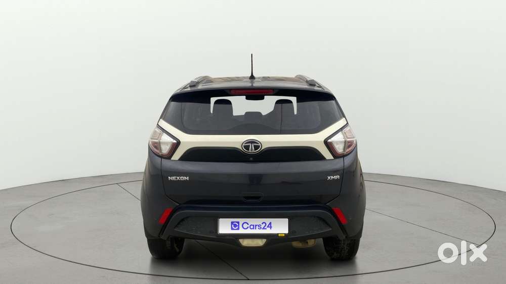 Tata Nexon 1.2 Revotron Xma, 2018, Petrol