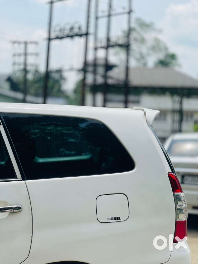 Toyota Innova 2013
