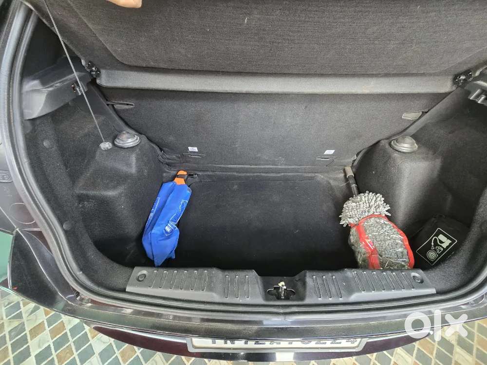 2022 Tata Altroz Xt Petrol ‘dark Edition’  28,000 Kms  Rti Protected