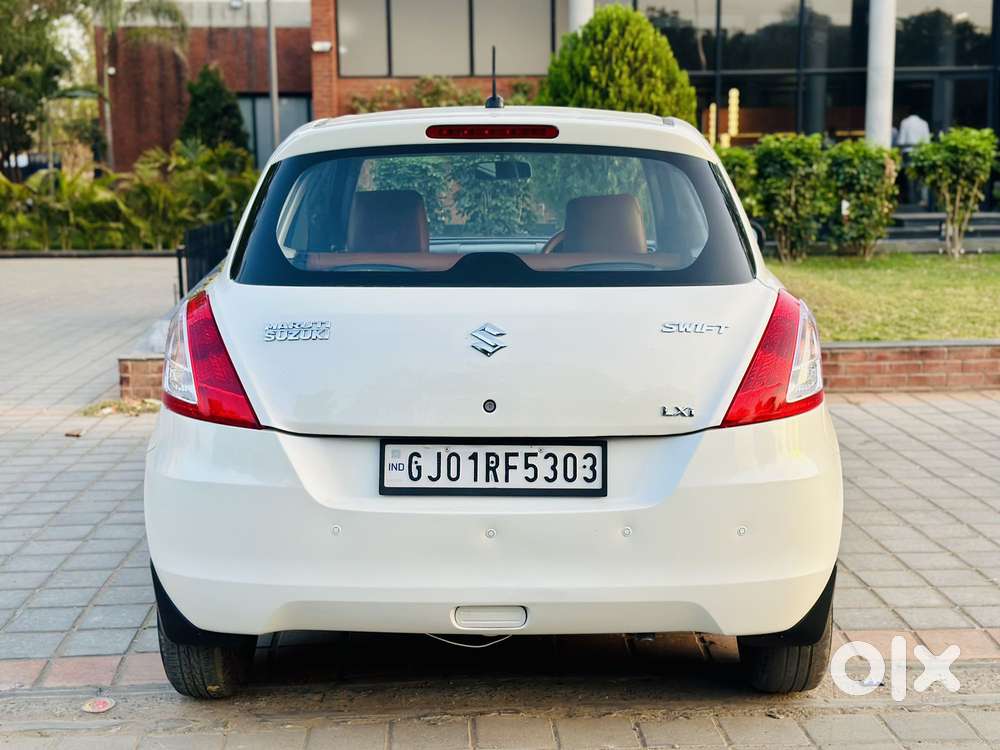 Maruti Suzuki Swift Lxi Option, 2014, Petrol