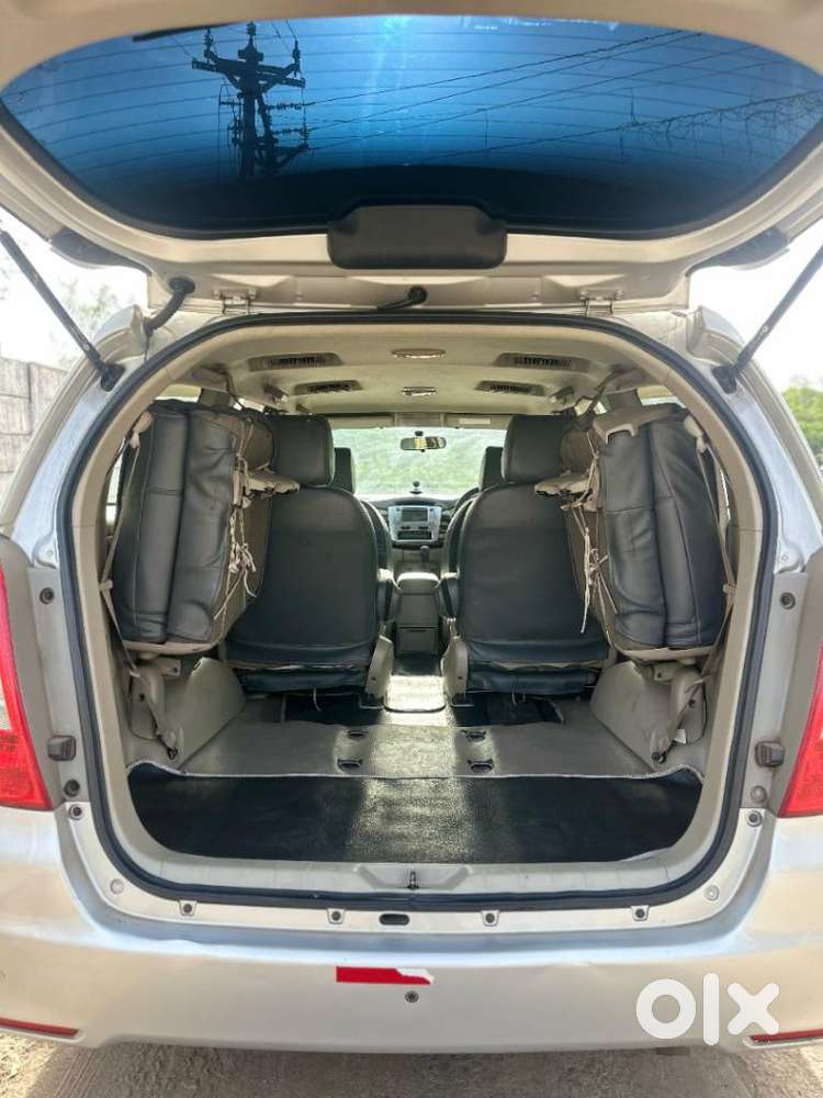 Toyota Innova 2.5 V 7 Str, 2012, Diesel