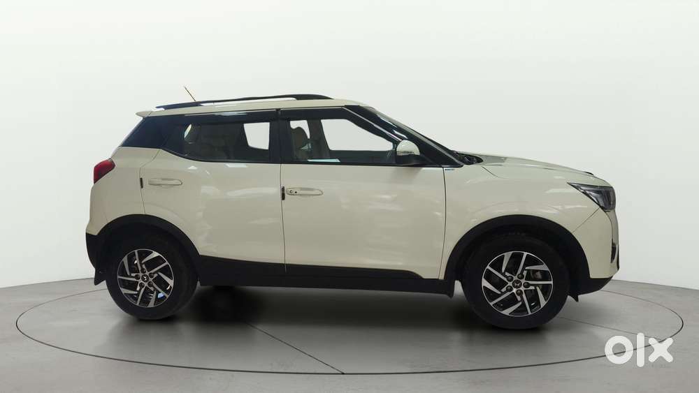 Mahindra Xuv300 W8 Option Diesel, 2023, Diesel