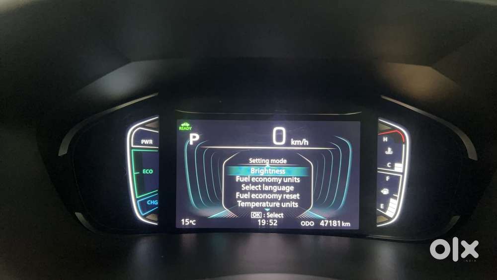 Toyota Urban Cruiser Hyryder 1.5 V Hybrid, 2023, Petrol