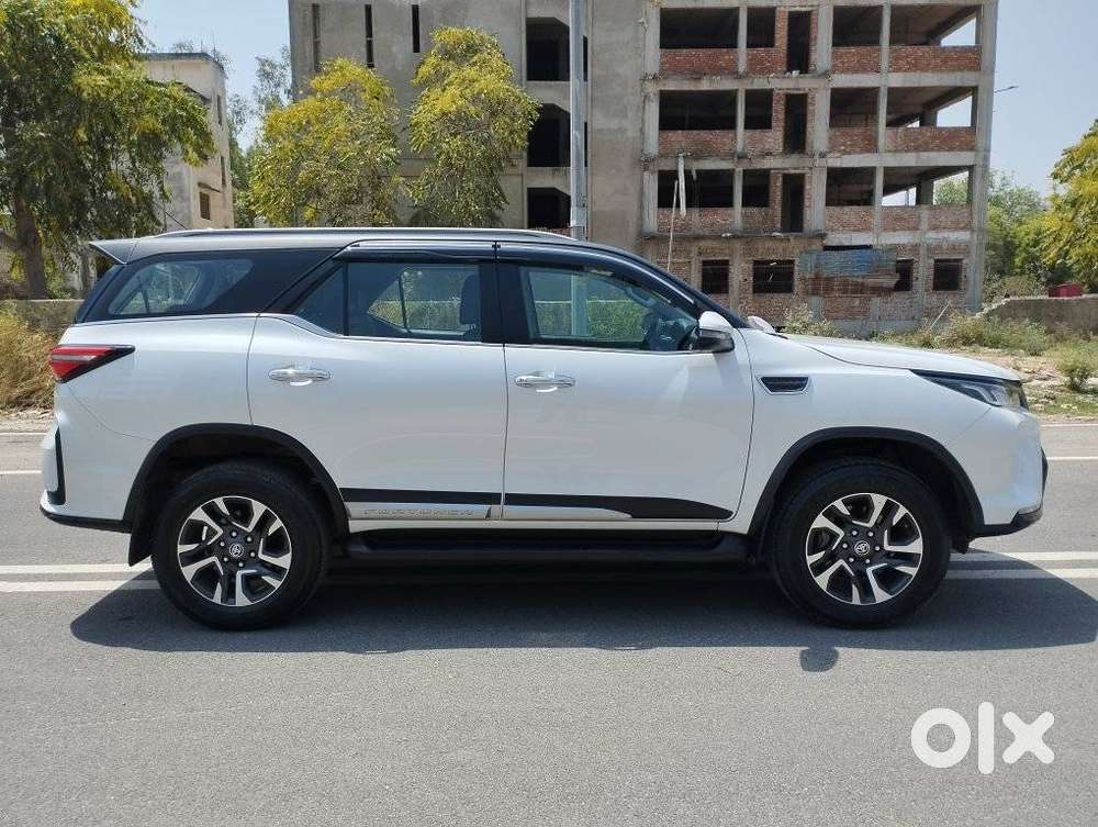 Toyota Fortuner Legender 4x2 At 2.8, 2024, Diesel