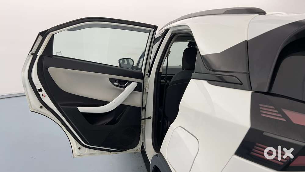 Tata Nexon Creative 1.2 Revotron Petrol 6 Amt, 2023, Petrol