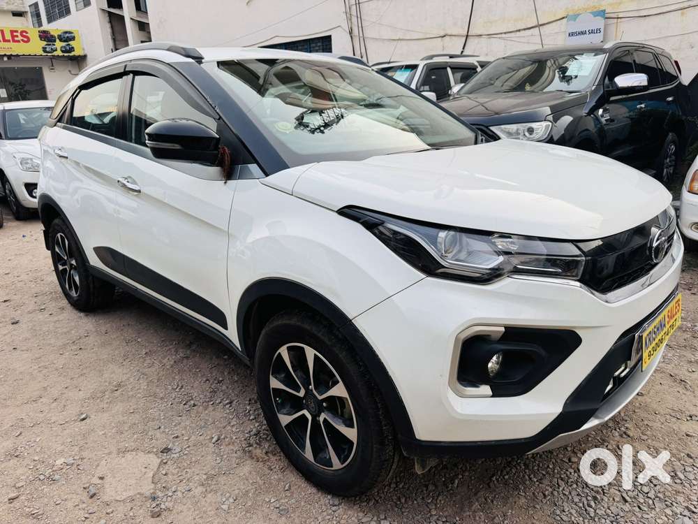 Tata Nexon Amt Xza Plus, 2020, Petrol