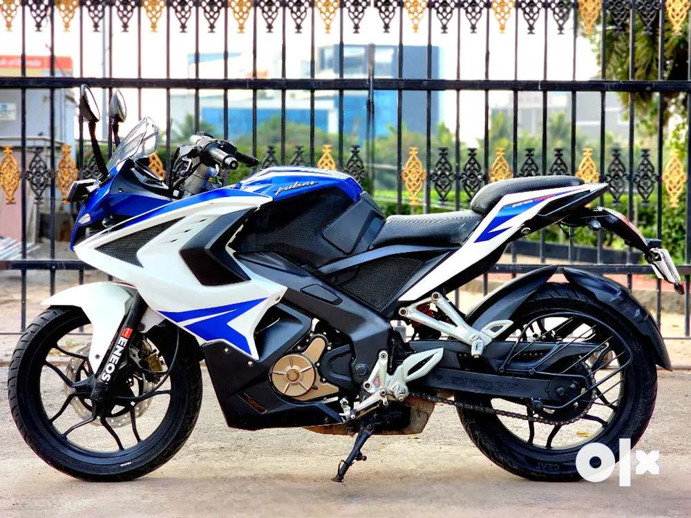 Pulsar rs 200 deals 2015