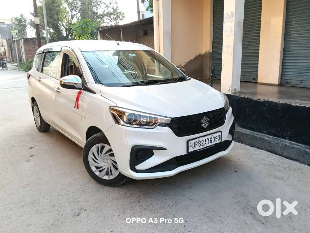 Maruti Suzuki Ertiga Lxi 2025