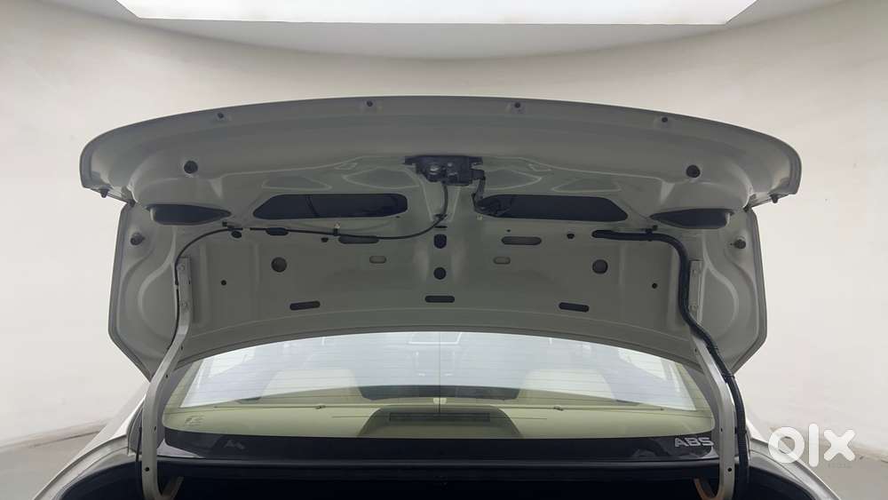 Maruti Suzuki Ciaz Zxi, 2015, Petrol