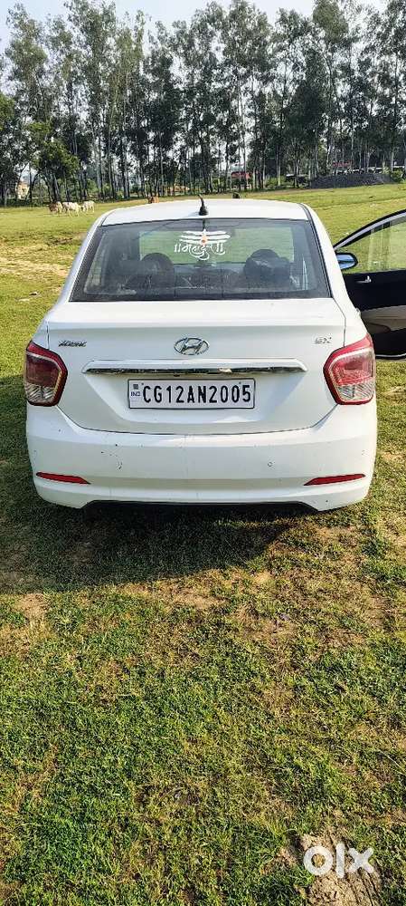 Hyundai Xcent 2016