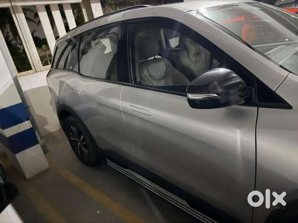 2022 Mahindra Xuv700 Ax5l Diesel