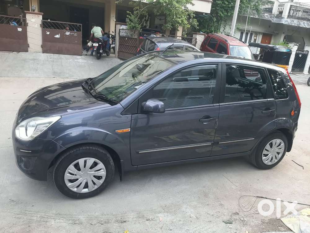 Ford Figo Petrol Zxi, 2013, Petrol