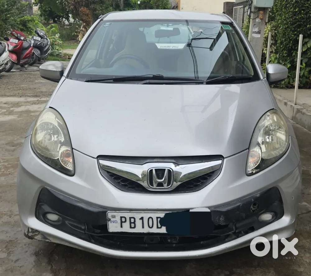 Honda Brio 1.2 V 2011