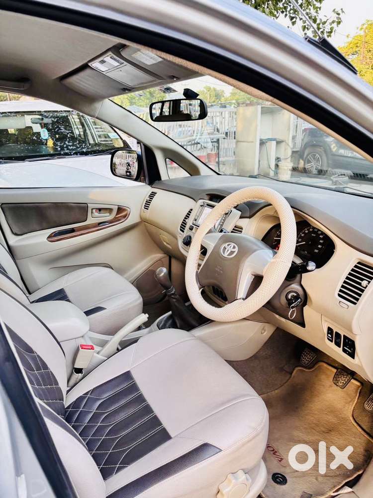 Toyota Innova 2.0 Gx 8 Seater Bs Iv, 2014, Diesel