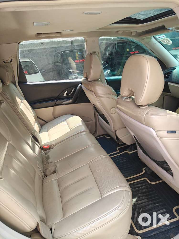 Mahindra Xuv500 2.2 W10 Sportz Edition Mt, 2017, Diesel