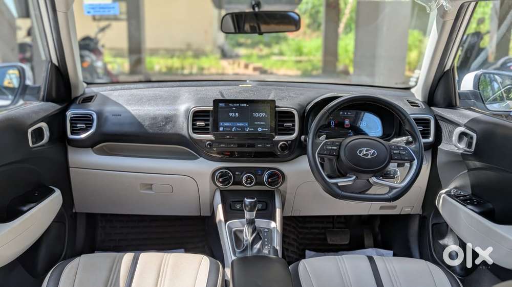 Hyundai Venue 1.0 S (o) Turbo Dct, 2024, Petrol
