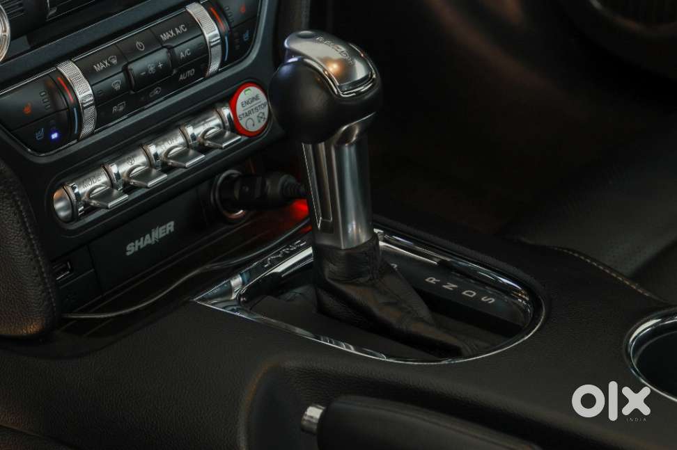 Ford Mustang V8, 2018, Petrol