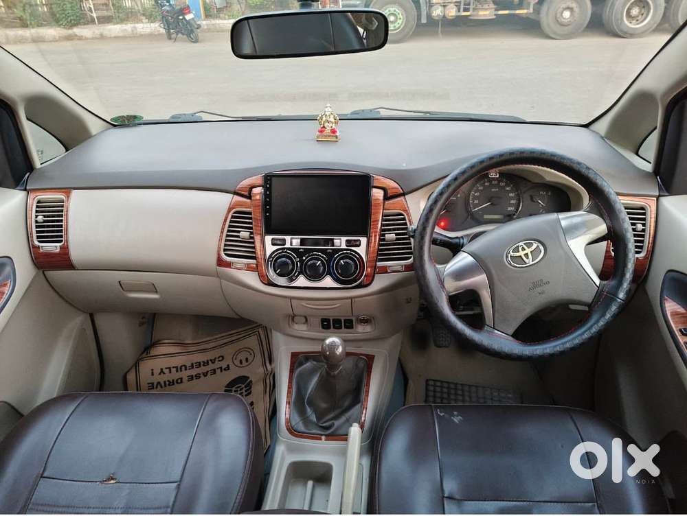 Toyota Innova 2.5 G (diesel) 8 Seater, 2014, Diesel