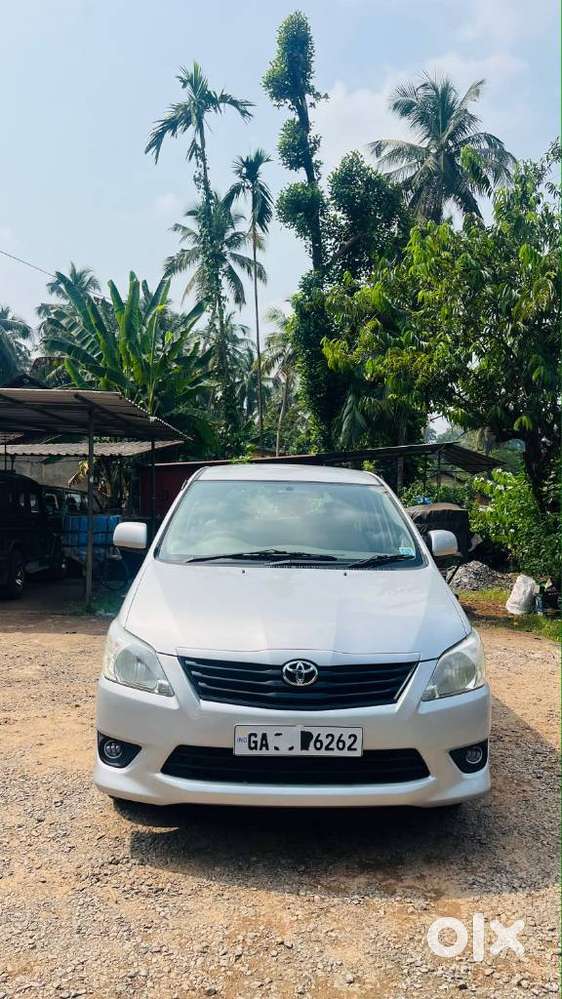 Toyota Innova 2.5 G (diesel) 8 Seater Bs Iv, 2012