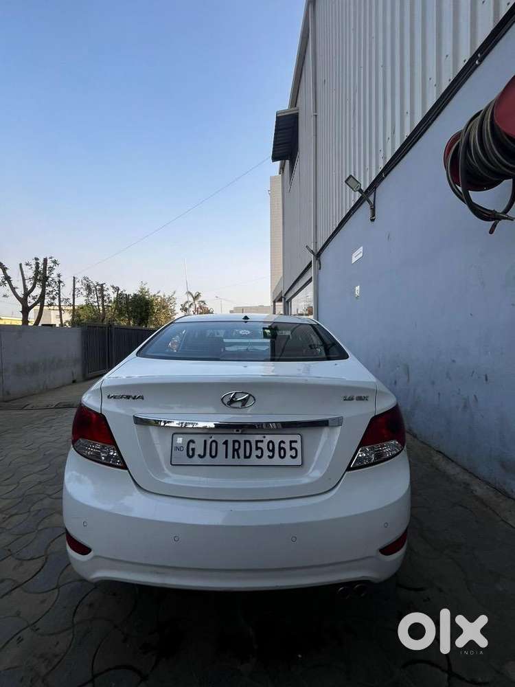 Hyundai Verna 2013 November Top 1.6sx Model