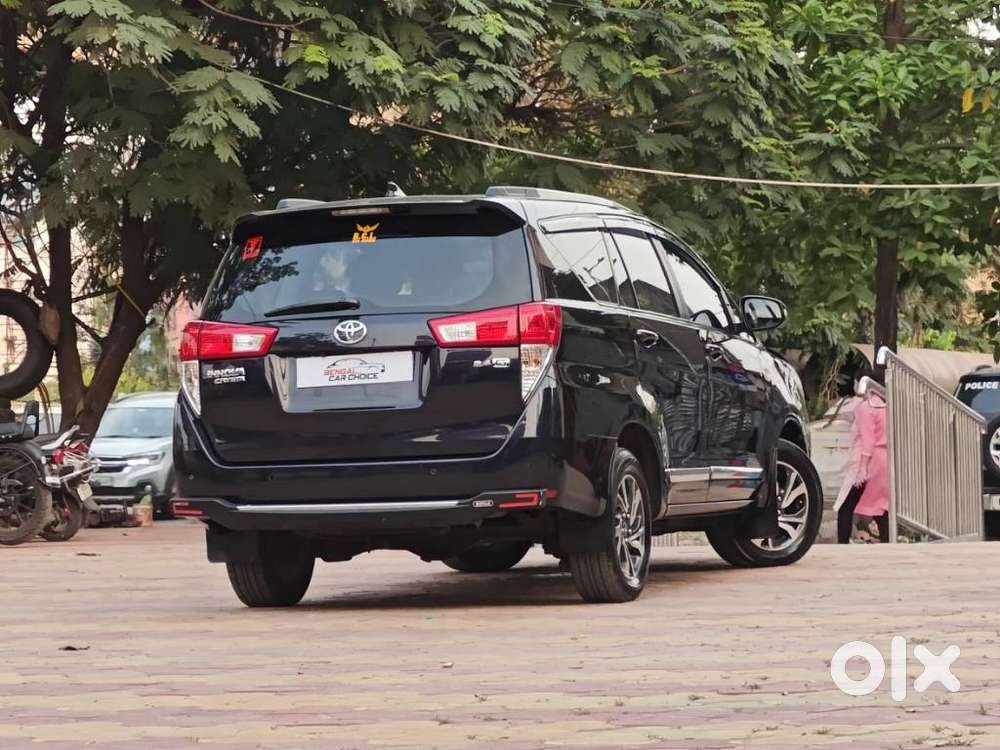 Toyota Innova Crysta 2.4 G Mt 8s, 2022, Diesel