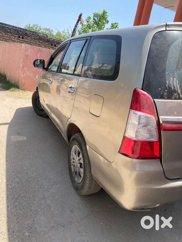 Toyota Innova 2006 Diesel 350000 Km Driven