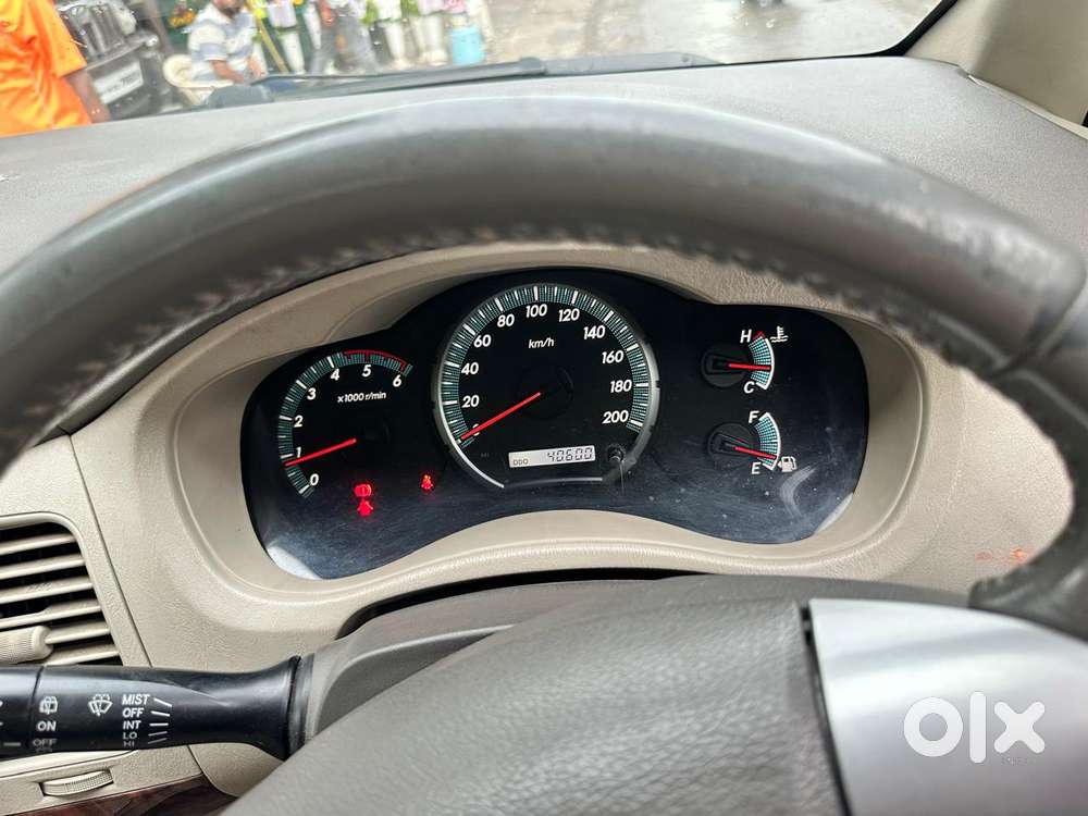 Toyota Innova 2.5 Vx (diesel) 8 Seater Bs Iv, 2012, Diesel