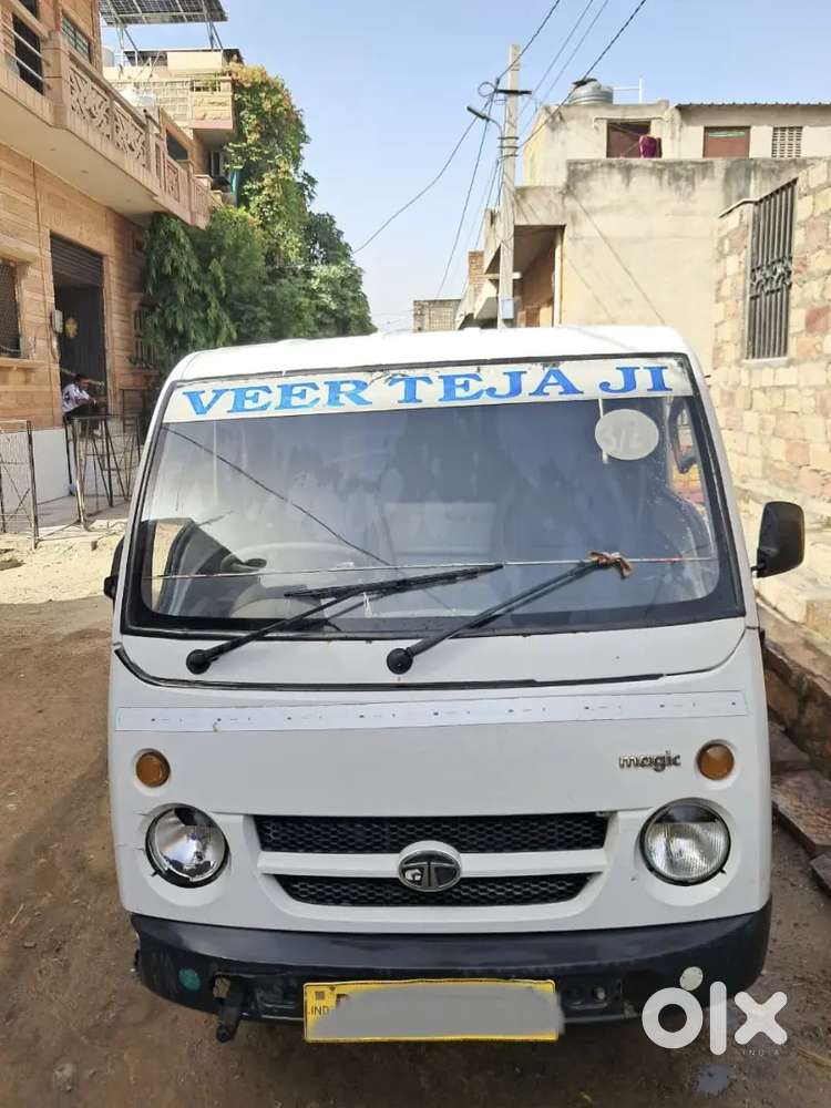 Tata Magic Diesel 2013 Manual Variant