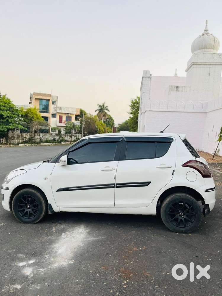 Maruti Suzuki Swift 2013 Diesel Well Maintained
