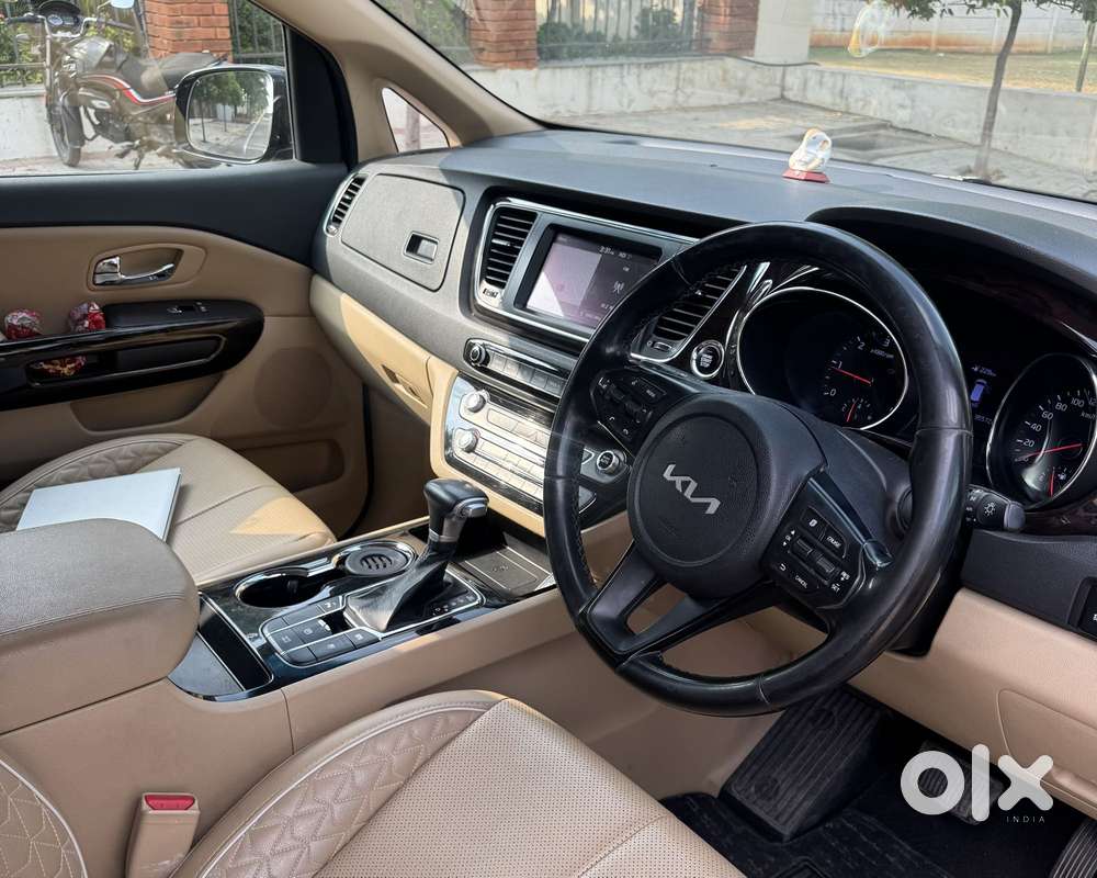 Kia Carnival Limousine Plus 7 Str, 2022, Diesel