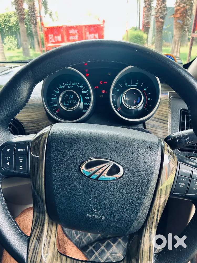 Mahindra Xuv500 2018 Diesel Well Maintained