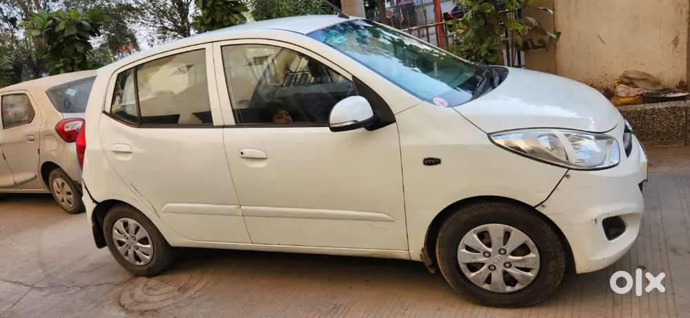 Hyundai I10 2012 Petrol Well Maintained Only 70000 Km Drivven