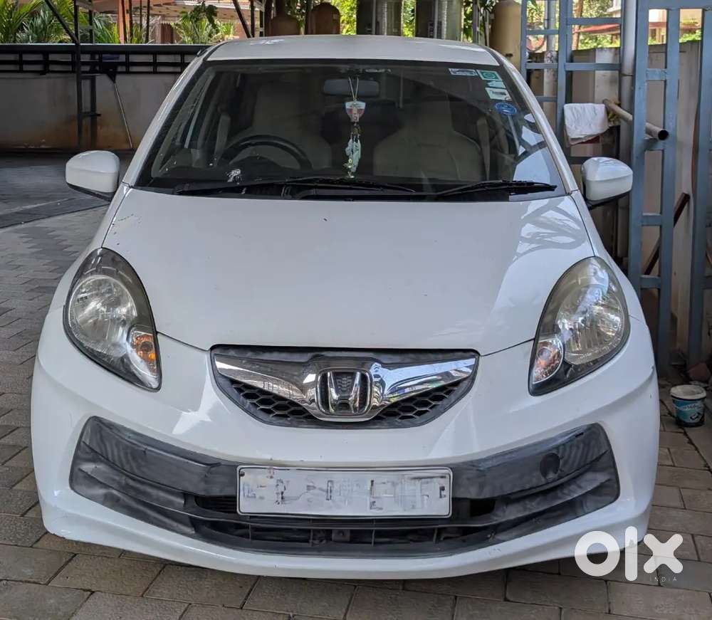 Honda Brio 2012 Petrol Well Maintained