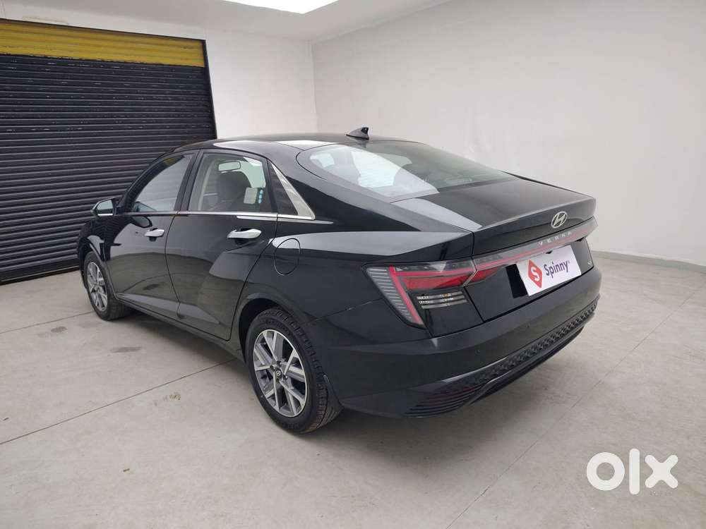 Hyundai Verna 1.5 Sx Petrol Mt, 2023, Petrol