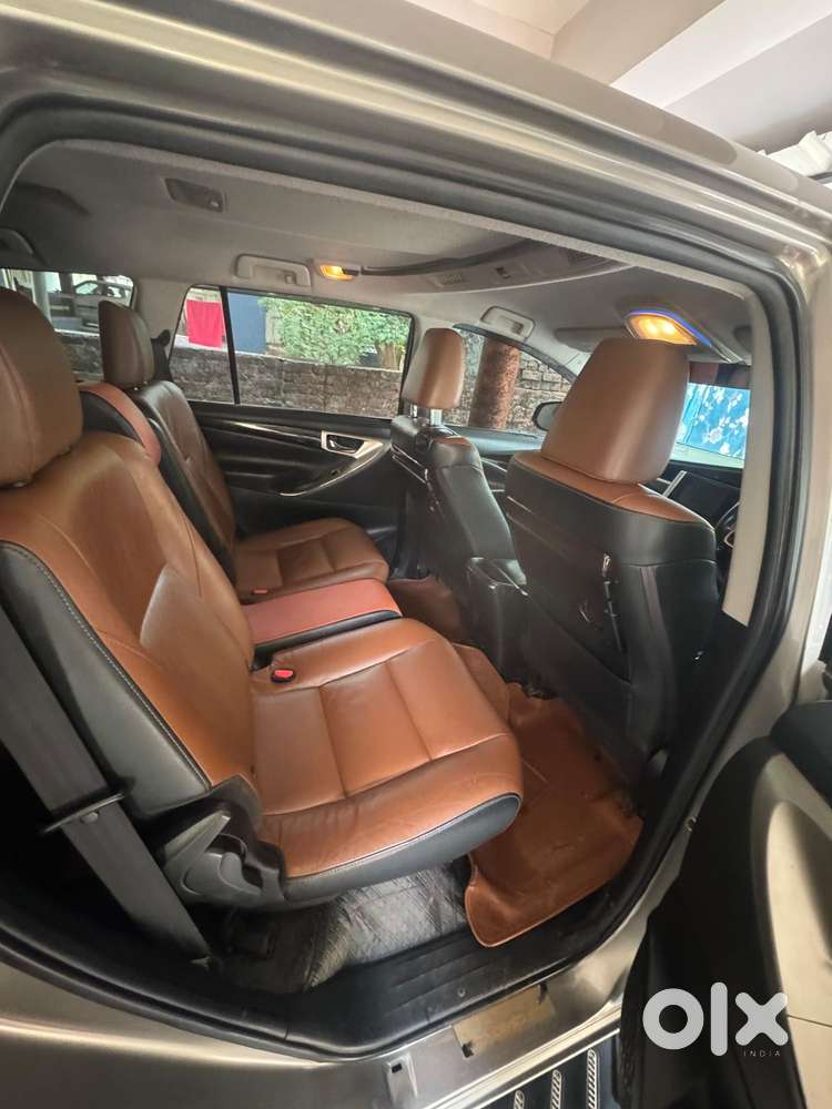 Toyota Innova Crysta 2.8 Zx At, 2016, Diesel