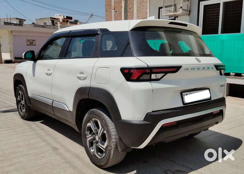 Maruti Suzuki Brezza 1.5 Vxi Smart Hybrid, 2022, Petrol