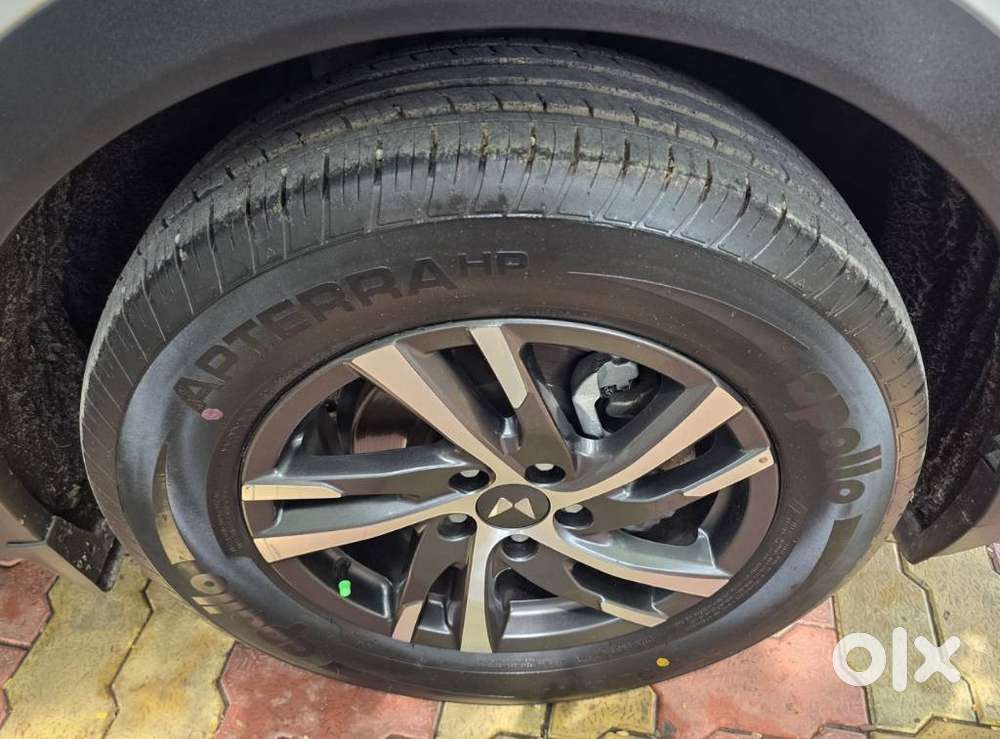 Mahindra Xuv700 2.2 Ax 7 Diesel Mt Str, 2022, Diesel