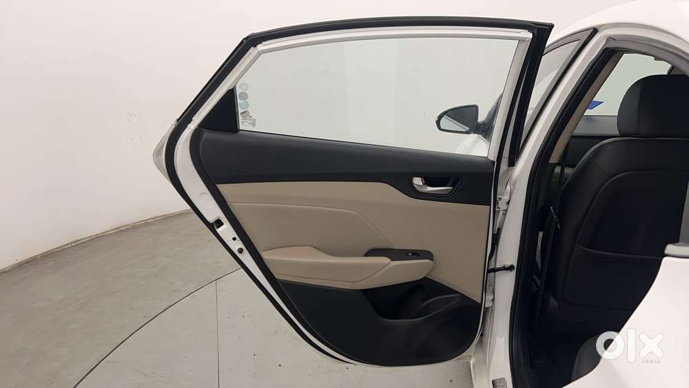 Hyundai Verna 1.5 Mpi Mt Sx (o), 2020, Petrol