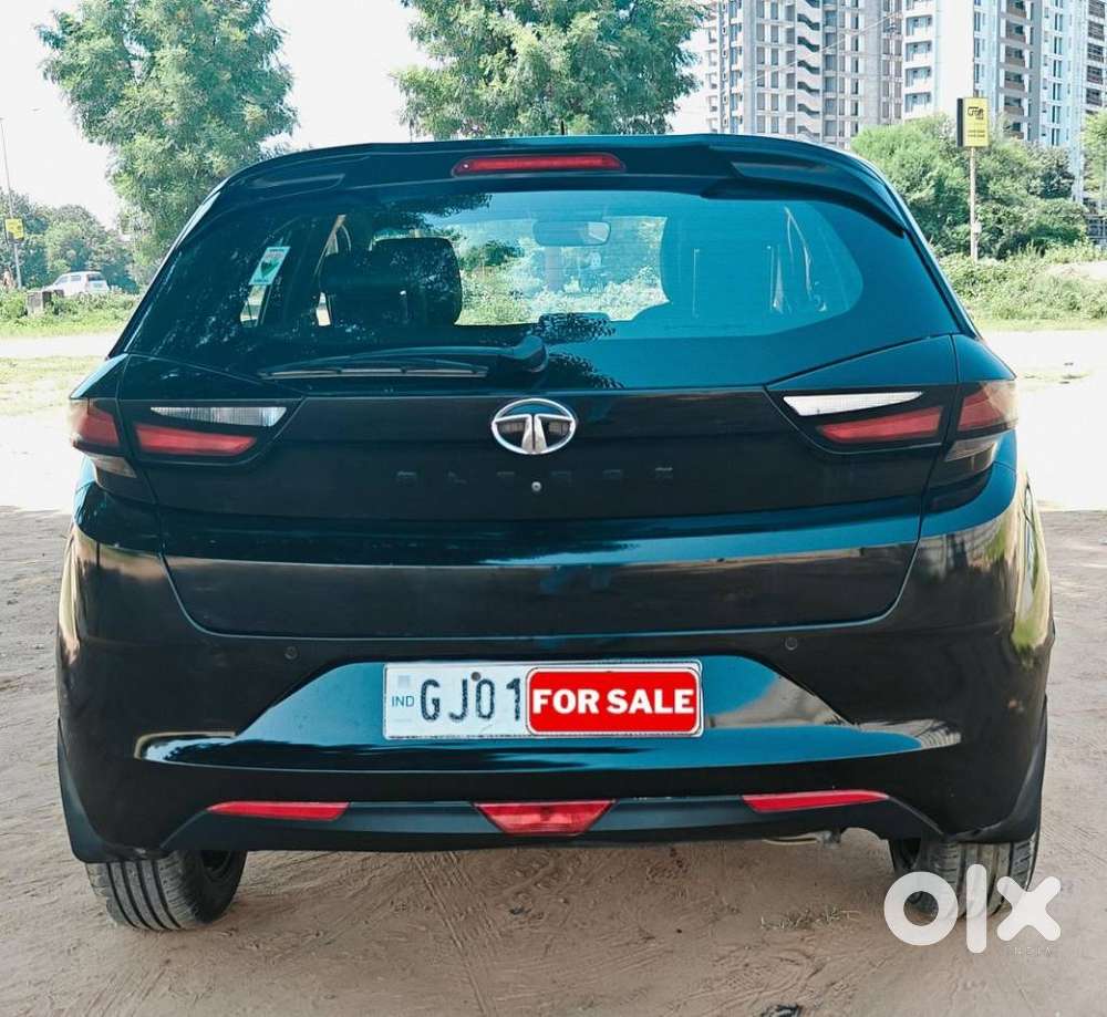Tata Altroz 1.2 Xz Plus Dark Edition, 2022, Petrol