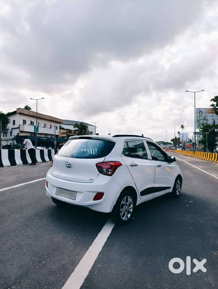 Hyundai Grand I10 Sportz Edition, 2014, Petrol